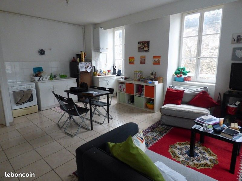 Appartement 2 pièces 49 m² · à Annonay · 49 m² · 390 €/mois