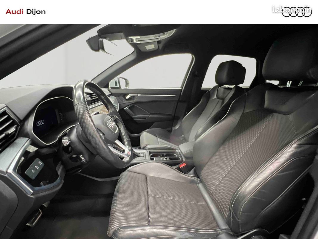 AUDI Q3 45 TFSIe 245 ch S tronic 6 S line (image 11)