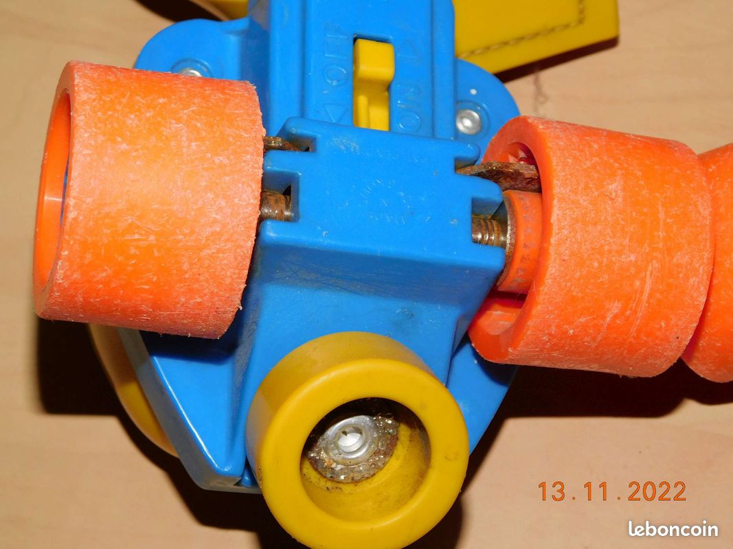 Patins à roulette fisher price vintage ancien Jeux Jouets