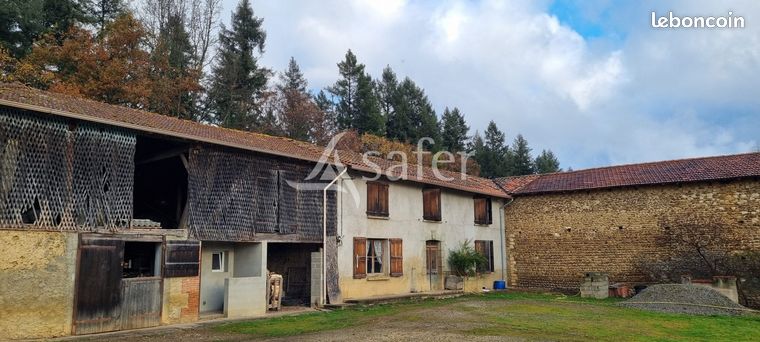 Maison 5 pièces 373 m²