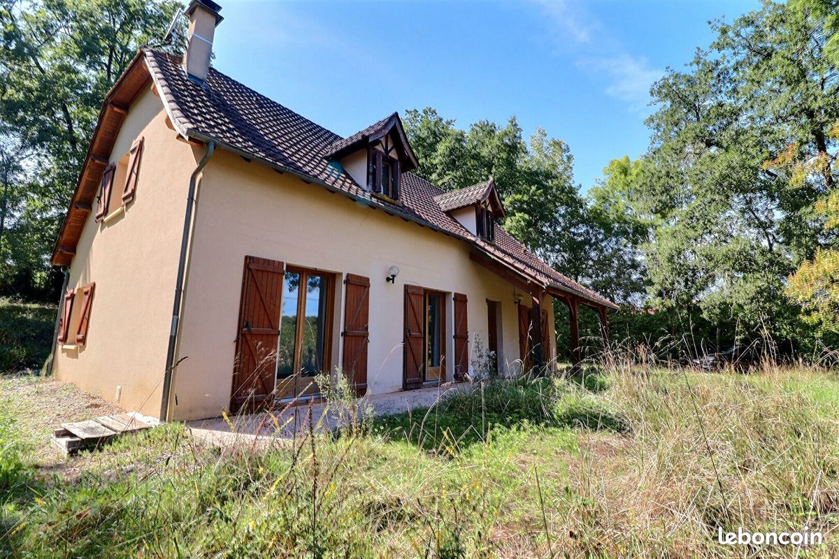Maison 5 pièces 145 m² · à Lissac-et-Mouret · 145 m² · 90 000 €