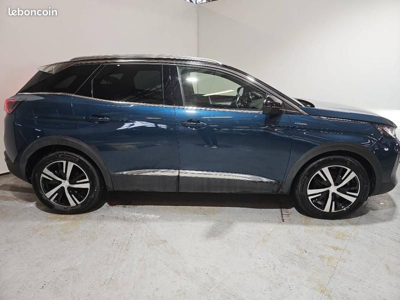 Peugeot 3008 HYBRID 225ch GT e-EAT8 (image 4)