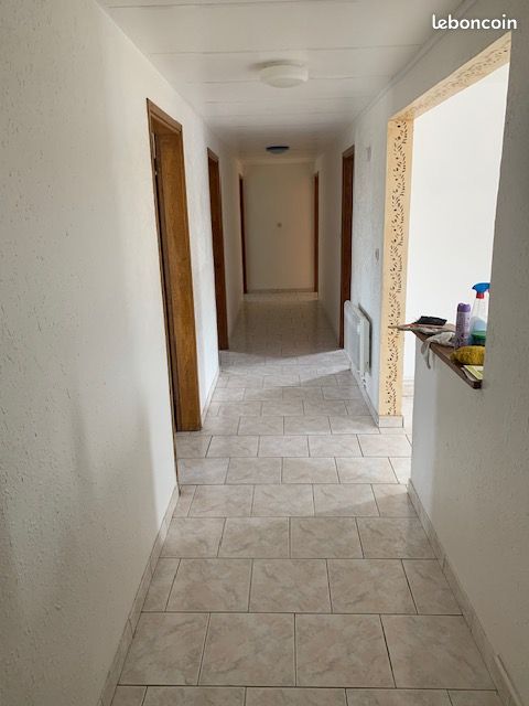 Appartement 3 pièces 80 m² · à Neuvéglise-sur-Truyère · 80 m² · 500 €/mois