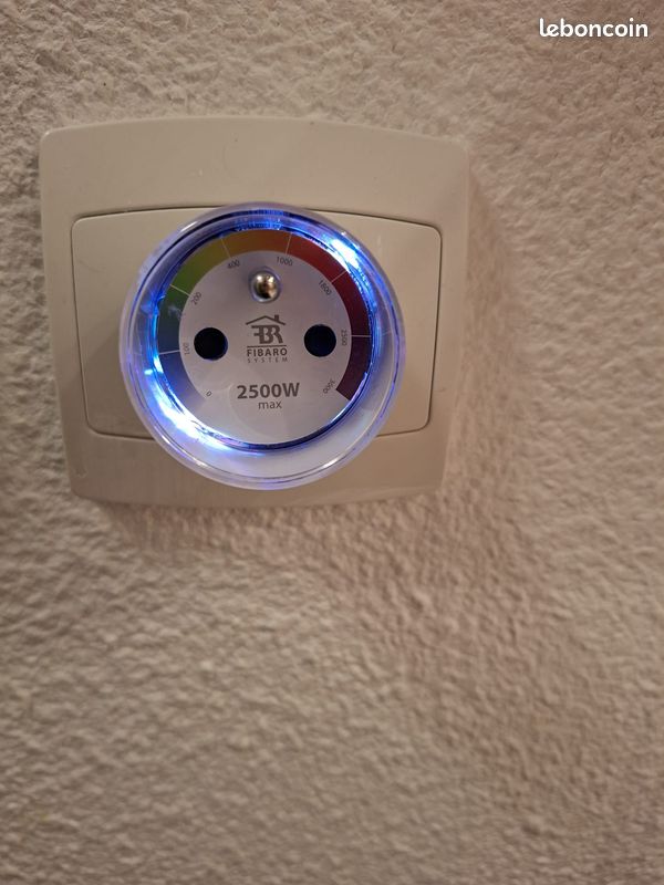 FIBARO Wall Plug/ Prise Intelligente Type E, Z-Wave