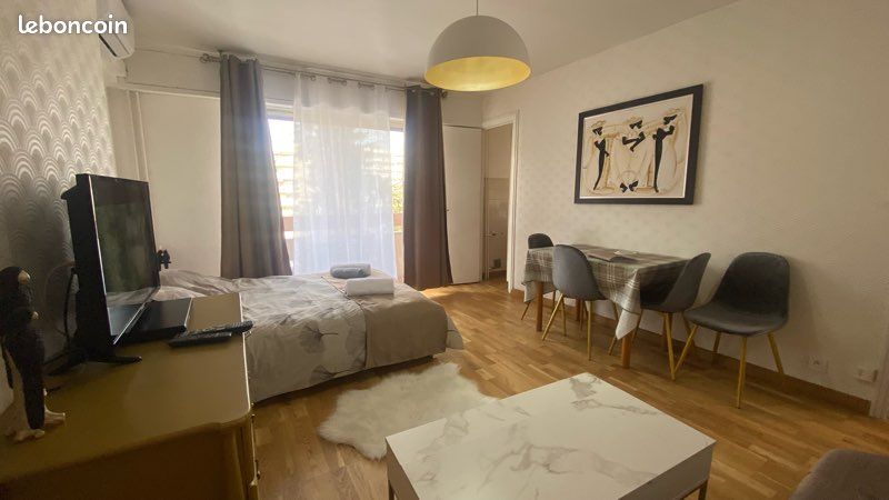 Appartement 1 pièce 28 m² · à Vallauris · 28 m² · 790 €