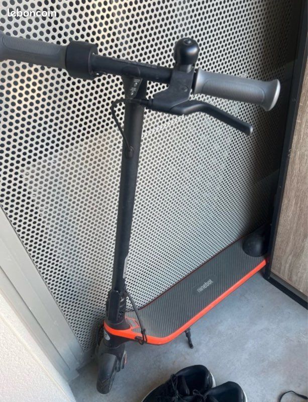 Trottinette électrique (image 1)