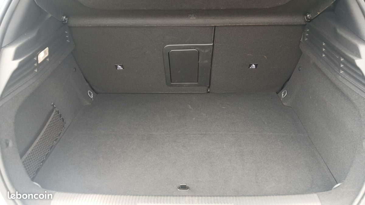PEUGEOT 308 Electrique 54 kWh 156ch GT (image 9)