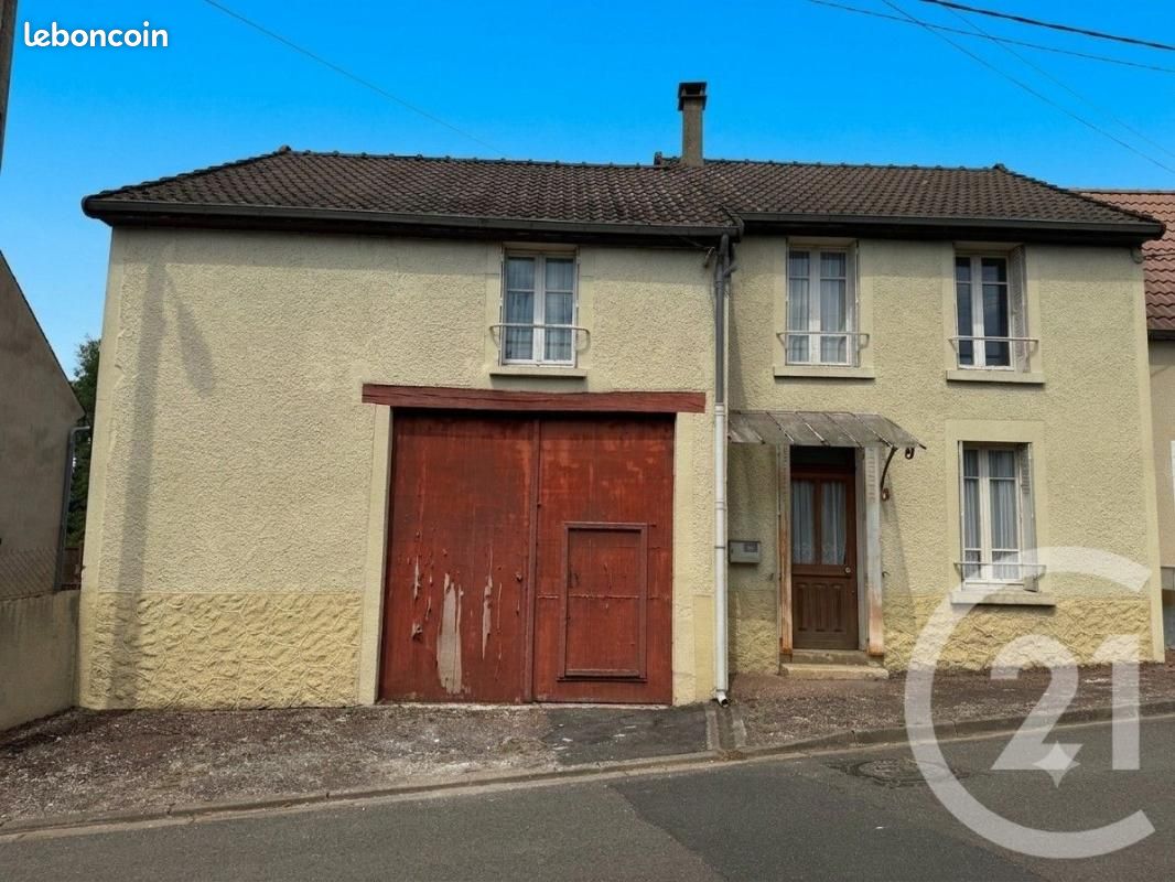 Maison 5 pièces 112 m² · à Neuvy-sur-Loire · 112 m² · 46 000 €