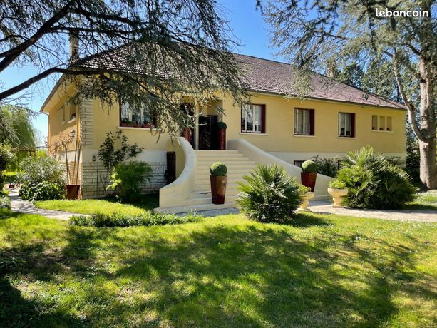 Villa 11 pièces 160 m²