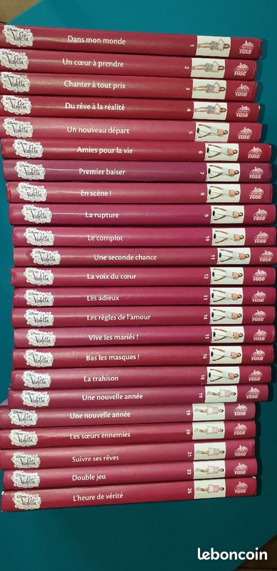 Vends livres de poches violetta (image 2)