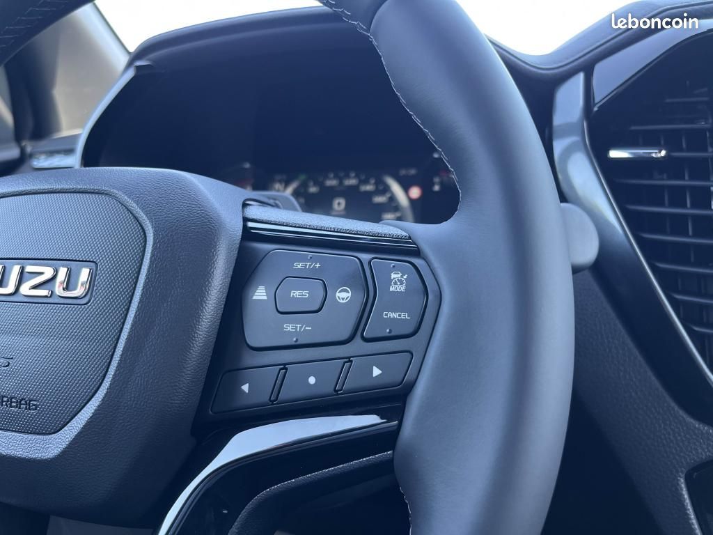 ISUZU D-MAX *SANS MALUS* CREW NITRO SPORT 2.2 DMS A/T 4x4 MY2026 Euro6e-bis (image 10)