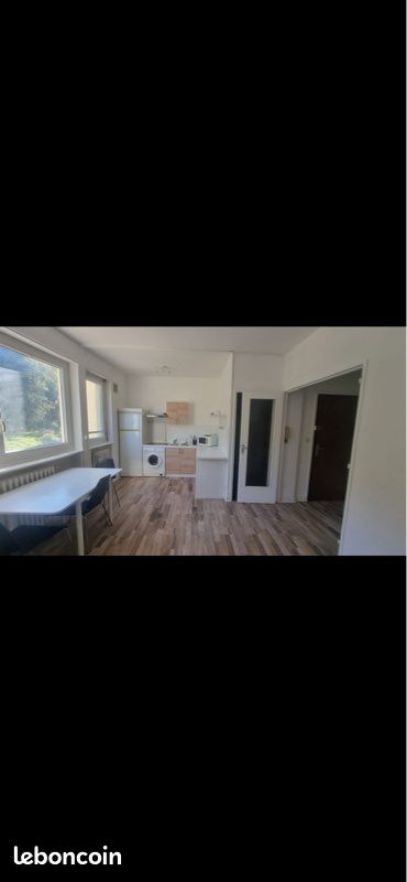 Appartement 1 pièce(s) 25 m²à louer Sainte-foy-les-lyon