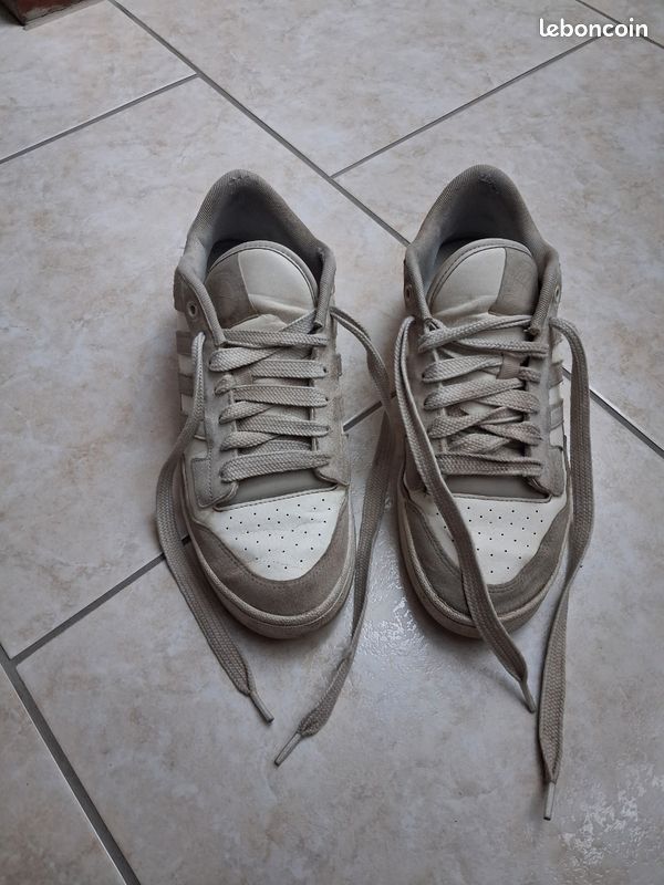 Basket Adidas taille 44 homme (image 2)