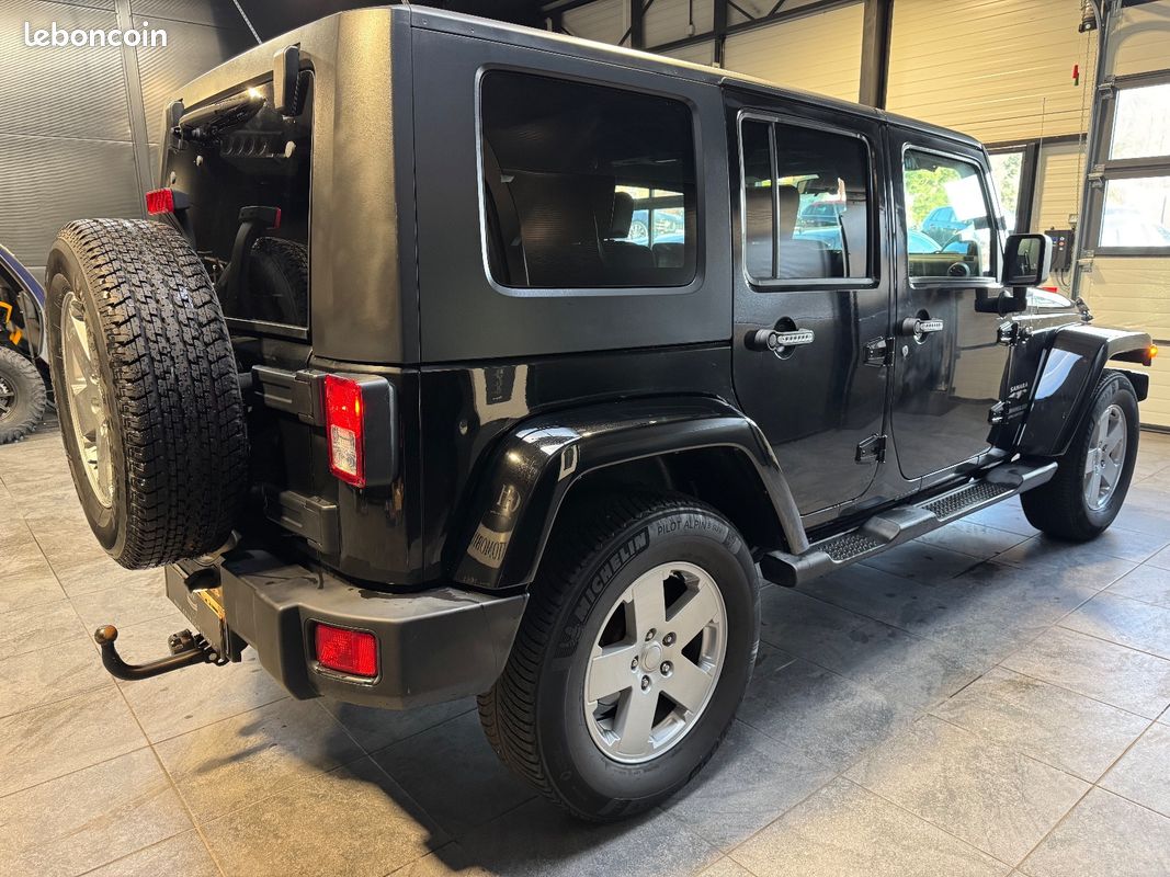 Jeep Wrangler UNLIMITED SAHARA 2,8L CRD 177Ch 4X4 5 PORTES (image 2)