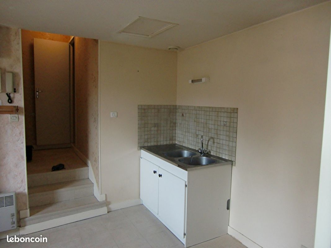 Appartement 2 pièces 28 m² · à Châtellerault · 28 m² · 333 €