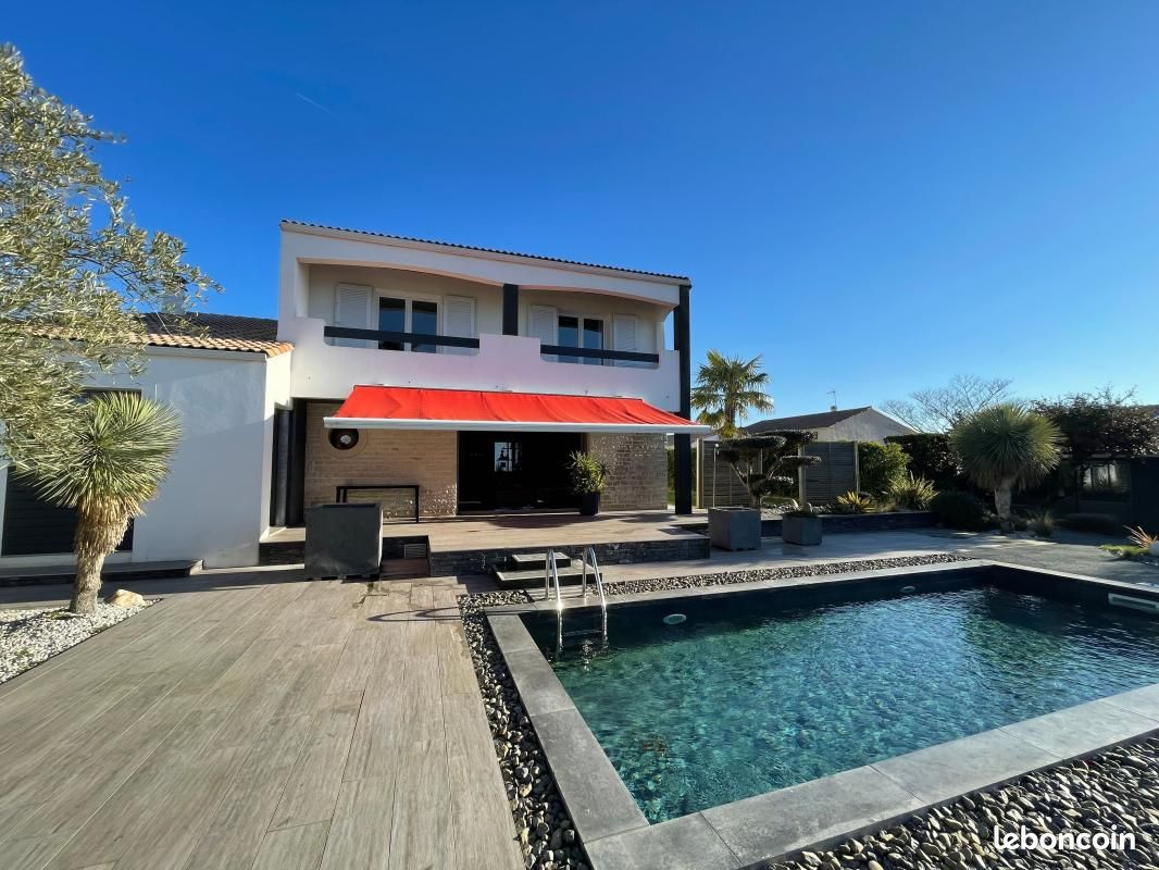 Maison 6 pièces 201 m² · à Chauray · 201 m² · 567 000 €