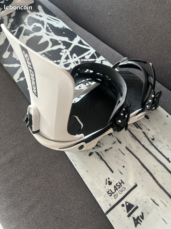 Snowboard slash atv 155 + fixs salomon - Sport & Plein air
