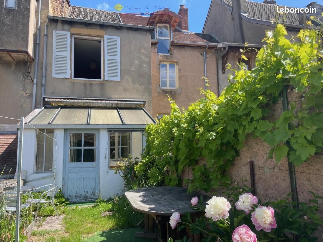 Maison 5 pièces 83 m² · à La Clayette · 83 m² · 82 000 €