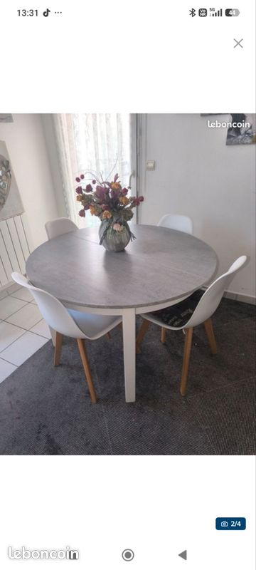 Table a manger et chaises (image 2)