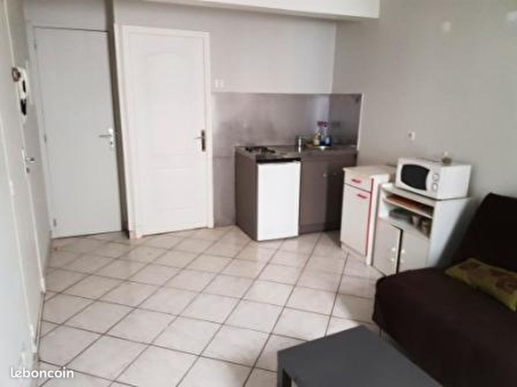 Appartement 1 pièce 18 m² · à Carcassonne · 18 m² · 350 €/mois