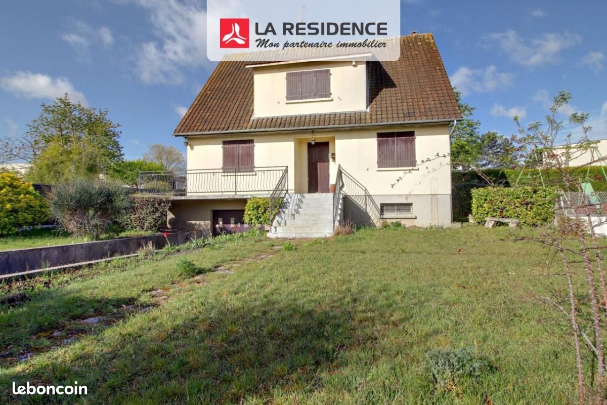 Maison 6 pièces 125 m² · à Saint-Étienne-du-Rouvray · 125 m² · 225 000 €