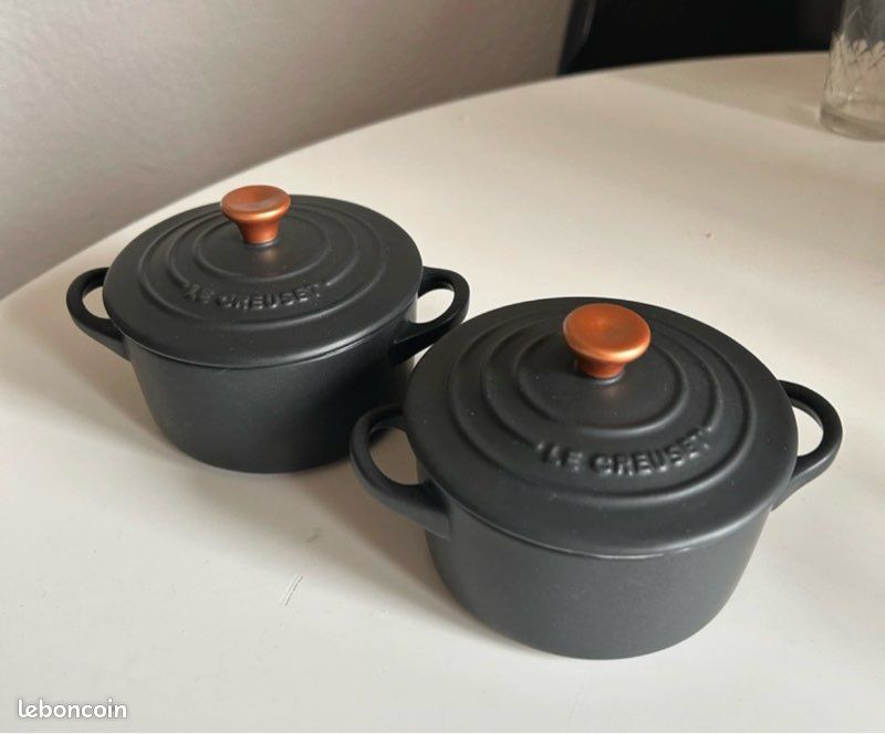 Le Creuset Mini Round Cocotte Black Onyx 10 fl oz