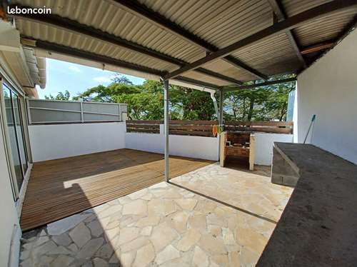 Maison 4 pièces 95 m² · à Saint-Louis · 95 m² · 1 000 €/mois