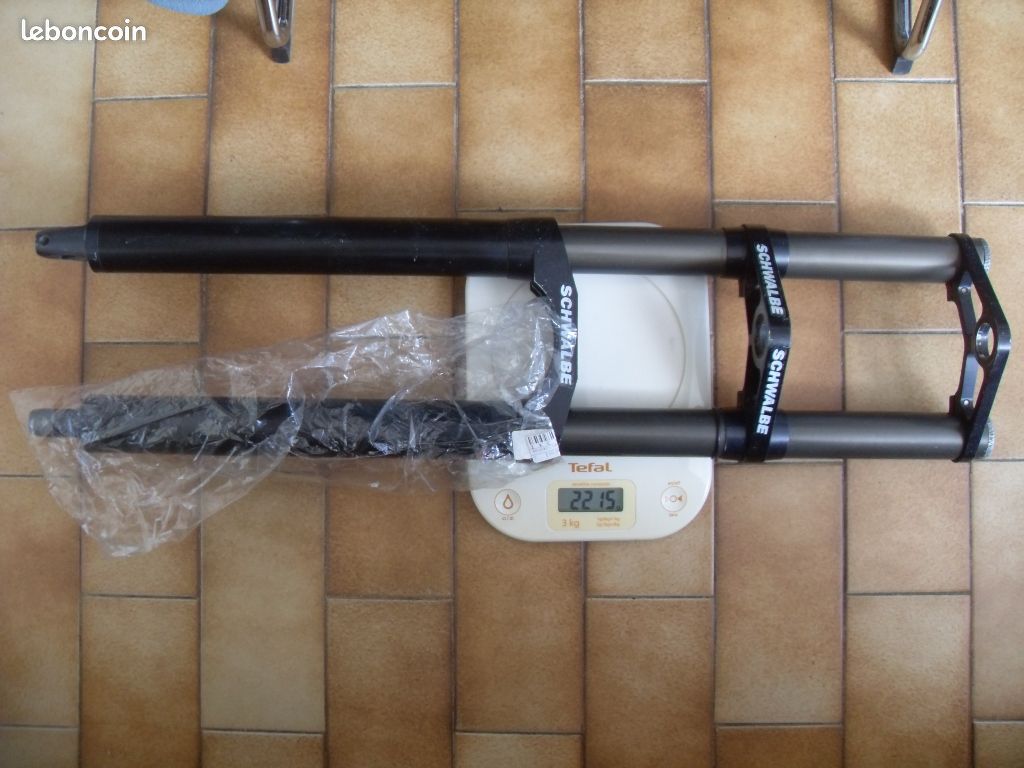 MARZOCCHI FOURCHE À Ressort Bomber Z2 27,5 '' Boost 150mm Rail Sweep