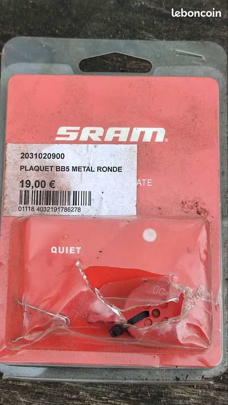 Plaquettes de frein UNIVERSEL 070600042