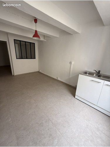 Appartement 3 pièces 40 m² · à La Valette-du-Var · 40 m² · 680 €
