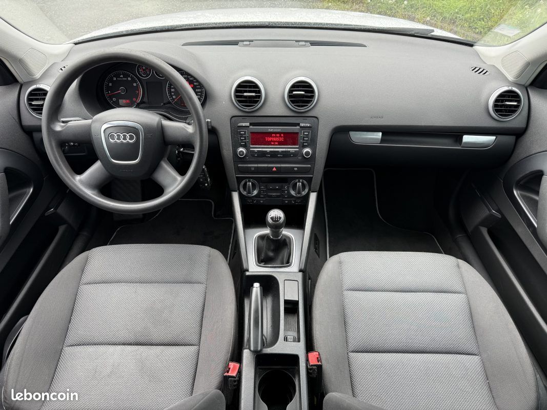 Audi A3 II 1.8 TFSI 160ch Ambiente 3p Garantie 6 Mois (image 5)
