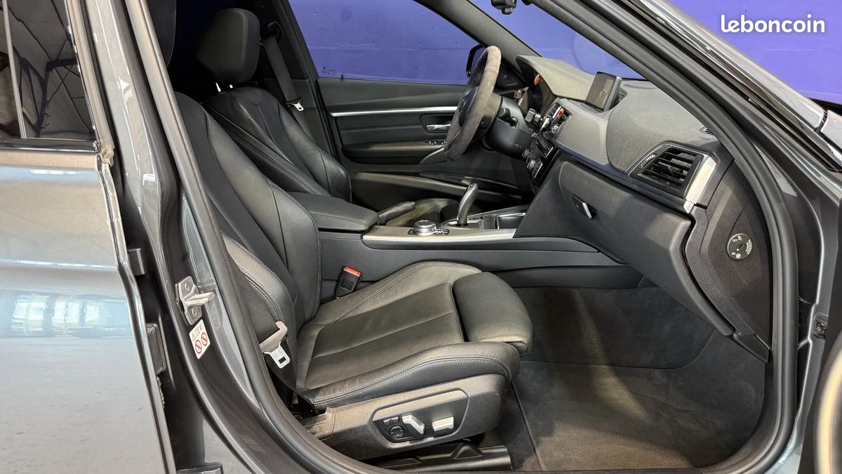 BMW Série 330e 252ch M Sport - Stage 2 - Éthanol - Suivi complet - Caméras 360 - Toit ouvrant - Harman Kardon - Apple CarPlay - Affichage tête haute - 390 ch (image 23)