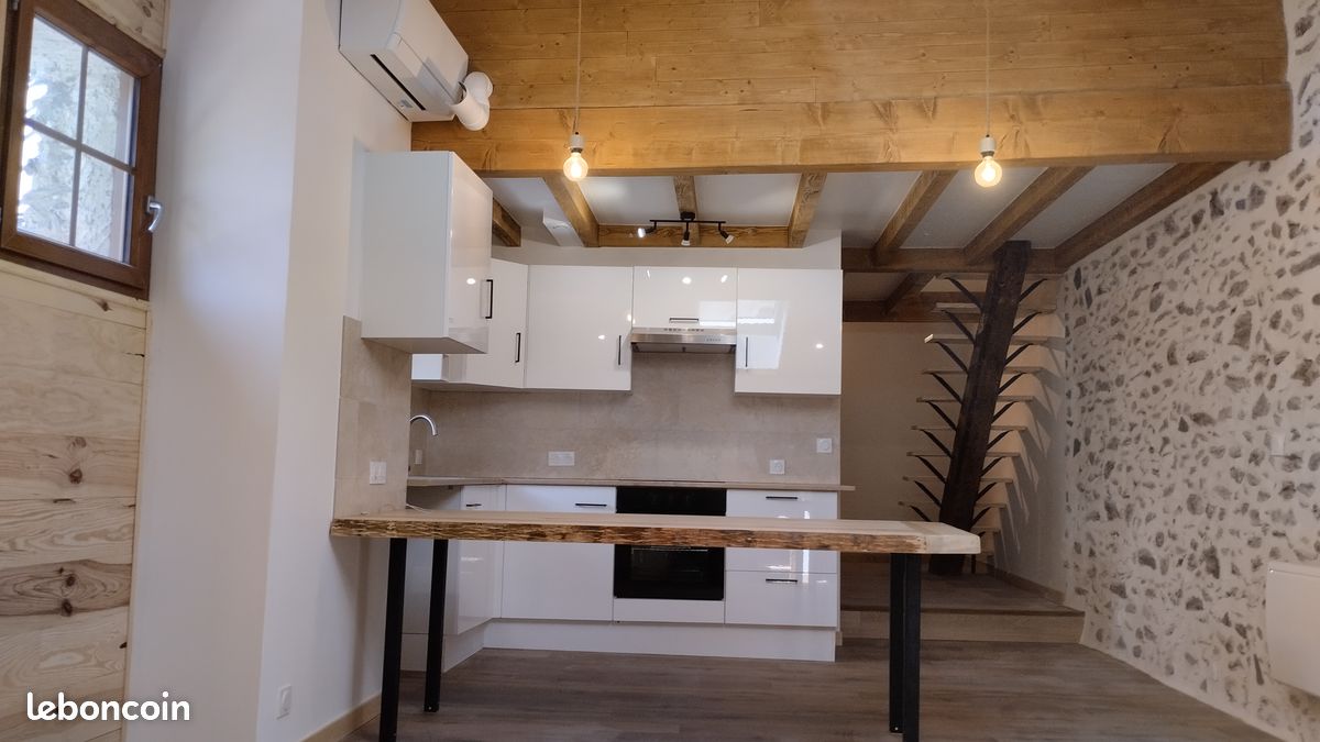 Appartement 4 pièces 81 m² · à Albertville · 81 m² · 420 €