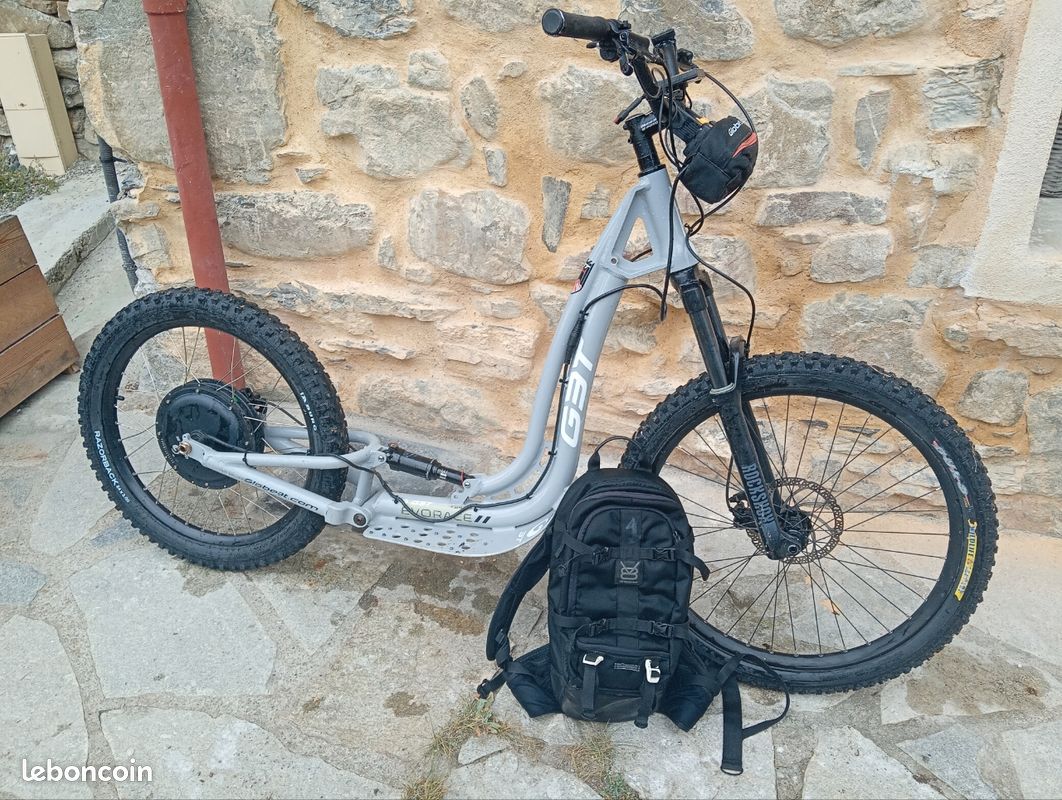Trottinette DH electrique (image 1)