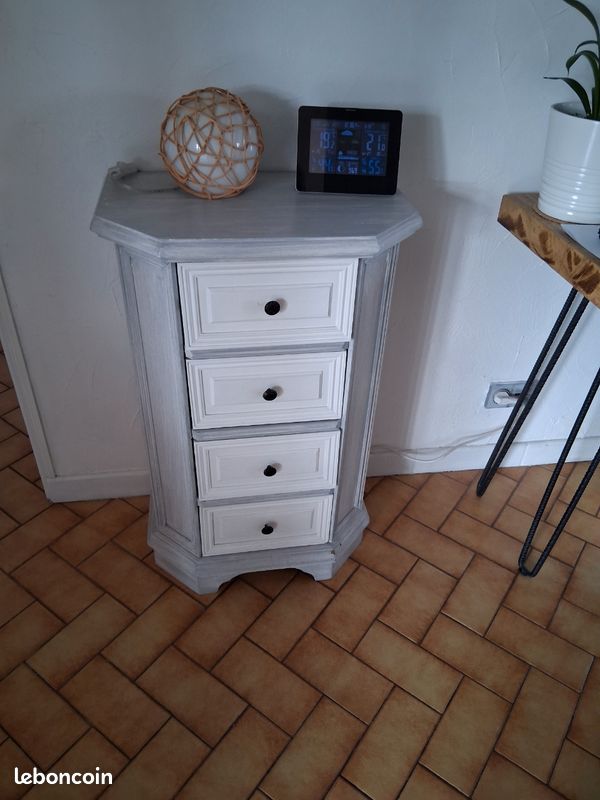 Petit meuble à tiroirs (image 1)