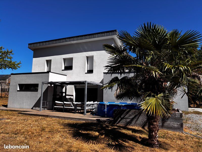 Maison 7 pièces 150 m² · à Péaule · 150 m² · 390 000 €