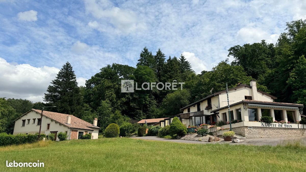 Maison 16 pièces 614 m² · à Futeau · 614 m² · 462 900 €