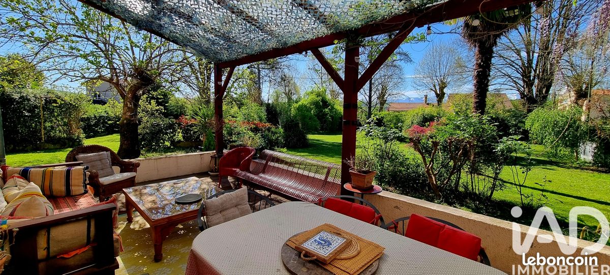 Maison 6 pièces 220 m² · à Séméac · 220 m² · 335 000 €