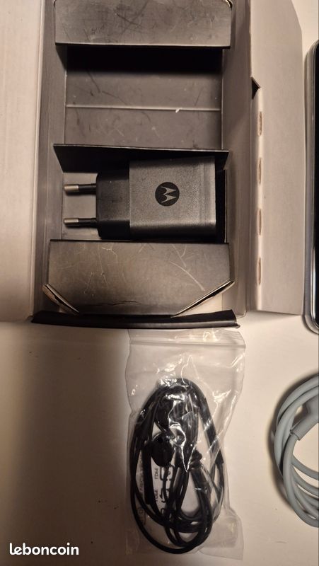 Smartphone Motorola g8 Power Lite (image 9)