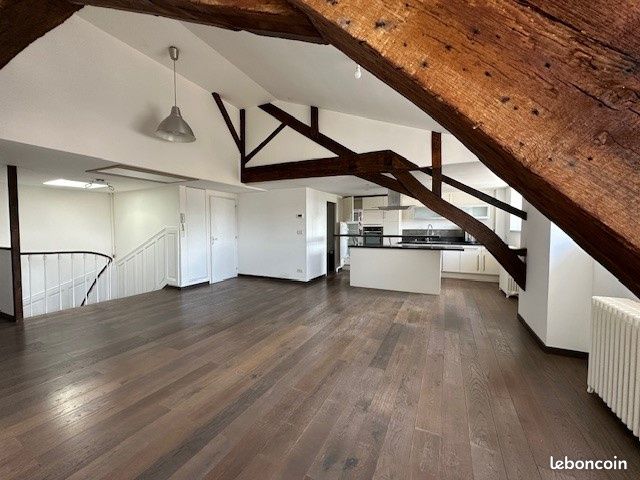 Appartement 4 pièces 95 m² · à Laval · 95 m² · 830 €