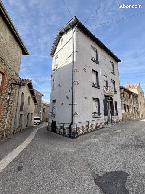 Maison 4 pièces 111 m² · à Saint-Maurice-en-Gourgois · 111 m² · 110 000 €