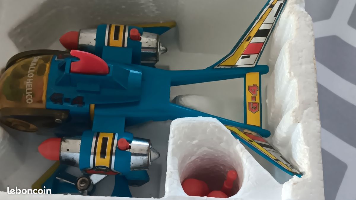 Lot 4 Figurines Ceji Arbois – La Bataille Des Planètes – TF1 – Époque Popy