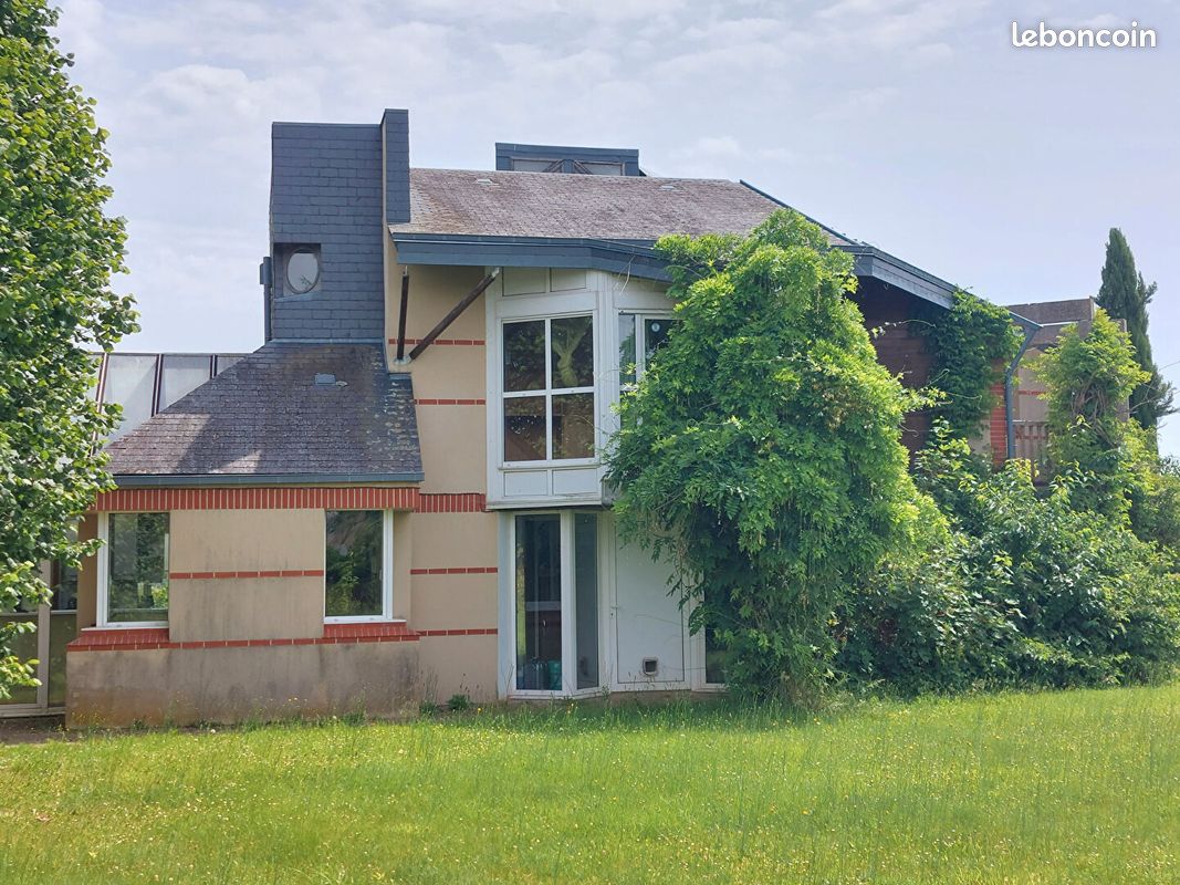 Maison 8 pièces 320 m² · à Gamaches-en-Vexin · 320 m² · 445 000 €