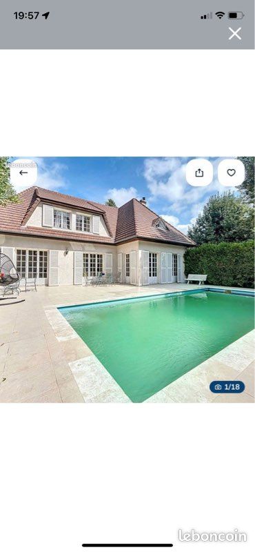 Maison 9 pièces 218 m² · à Chilly-Mazarin · 218 m² · 690 000 €