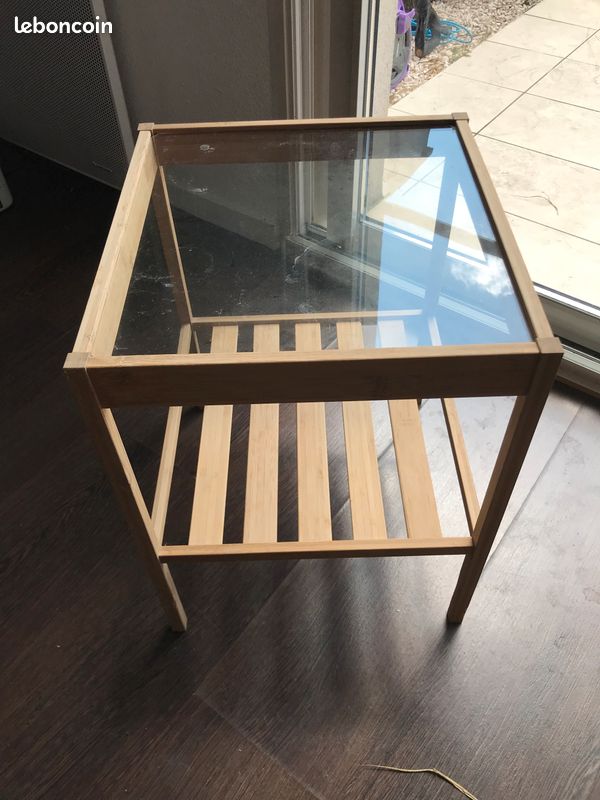 Table en bambou (image 1)