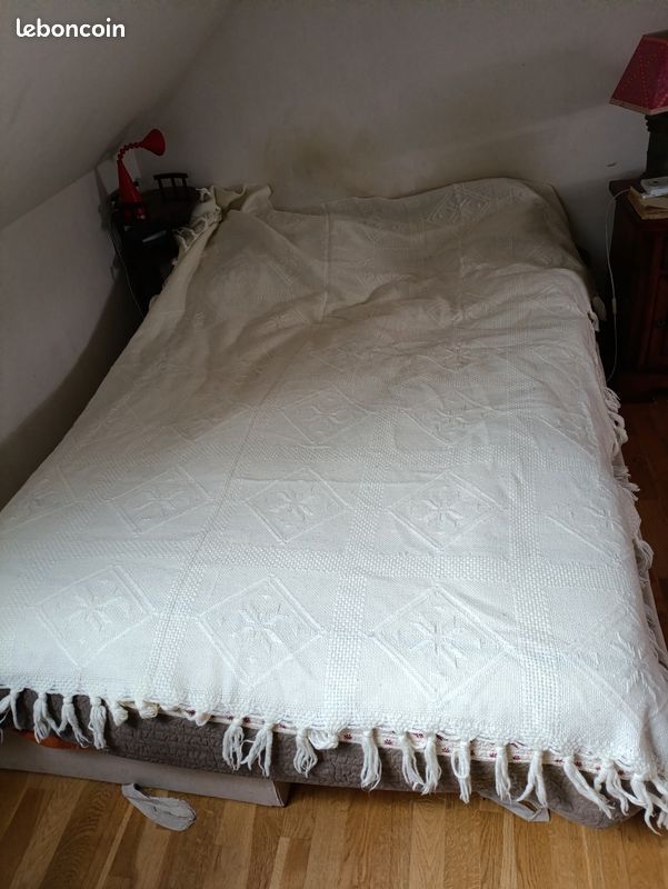 Dessus De Lit Vintage Fait Main En Technique Cutter