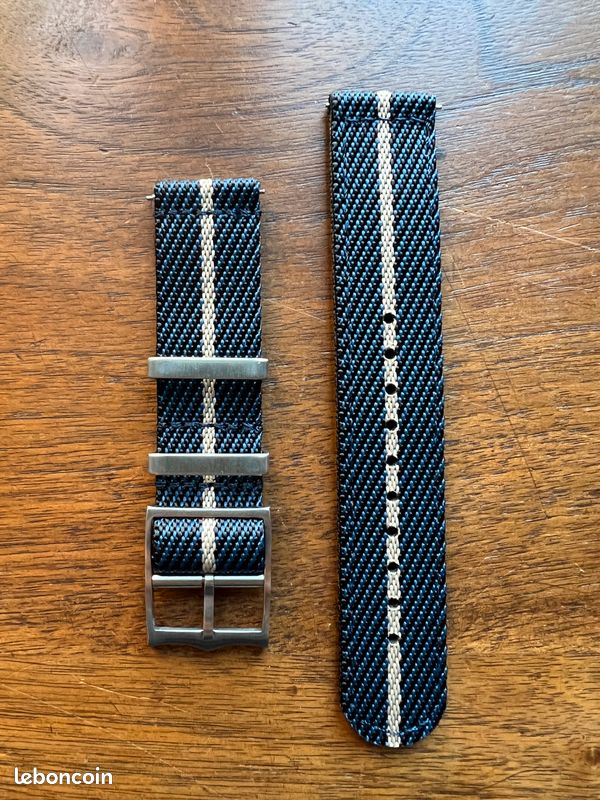 Bracelet De Montre En Nylon 20 Mm - Couleurs Noir, Bleu, Rouge - Simple Bande - Neuf Avec étiquettes