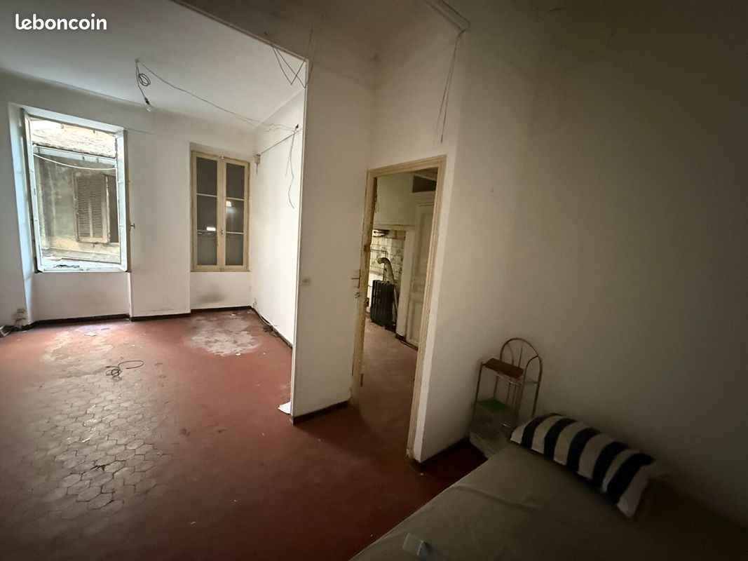 Appartement 1 pièce 31 m² · à Marseille · 31 m² · 48 000 €