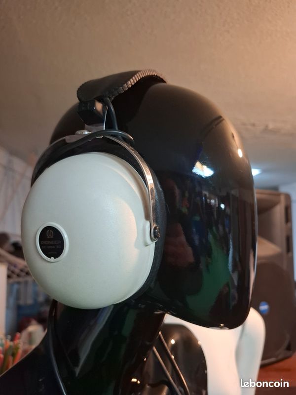 Casque moto vintage : allier style rétro et sécurité moderne