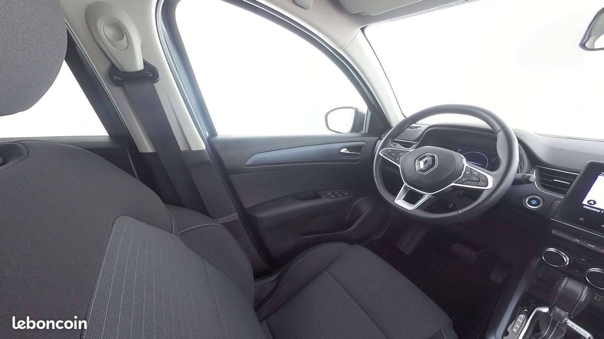 Renault arkana e tech 145 business (image 24)